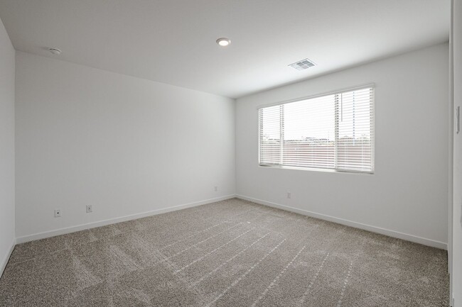 Building Photo - NEW HOME IN TOLLESON! 4 BEDROOM 3 BATHROOMS!