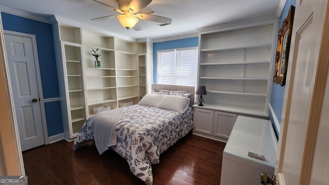 Building Photo - 180 Sycamore Bend