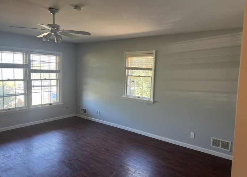 Building Photo - 3010 Taylorsville Rd