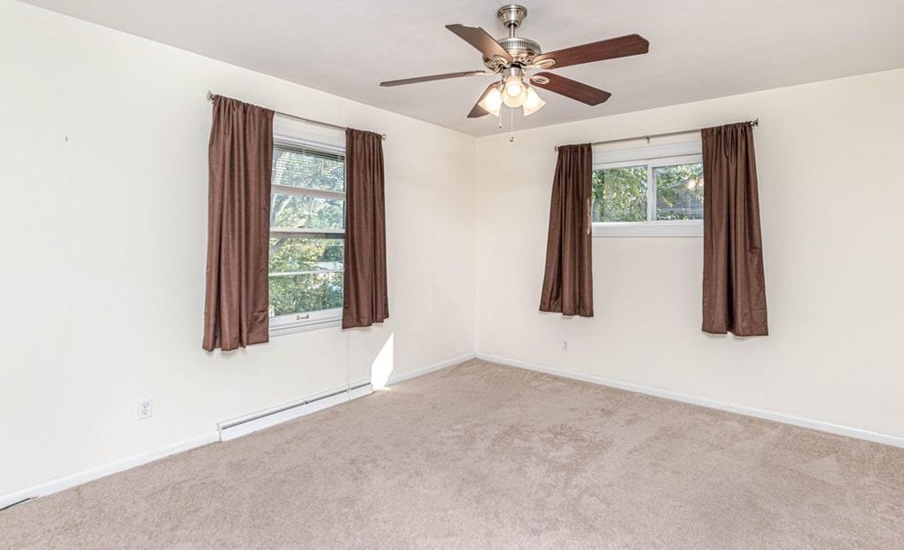 Building Photo - 322 Crown Point