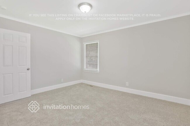Building Photo - 4108 Campbell St NE