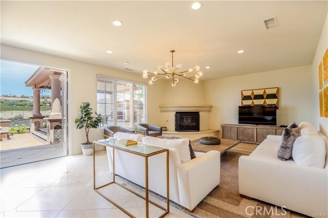 Building Photo - 15 Shadowcast