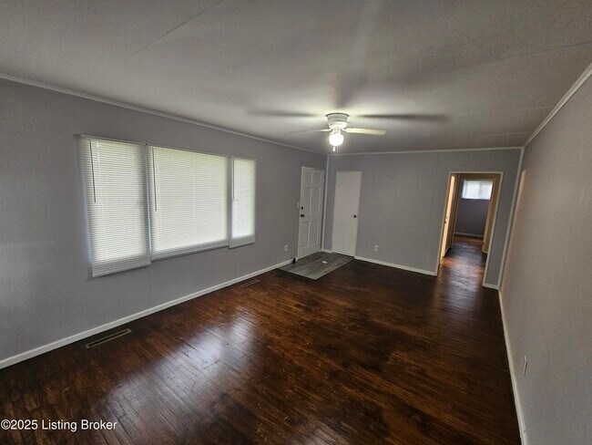 Building Photo - 1203 Stonewall Way