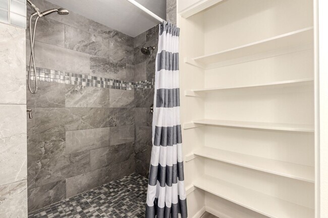 Building Photo - Huge North Scottsdale Home on 1/2 acre