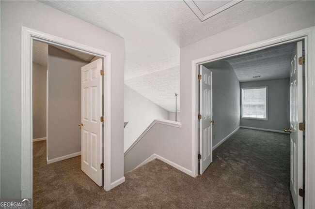 Building Photo - 132 Diamond Ridge Ave