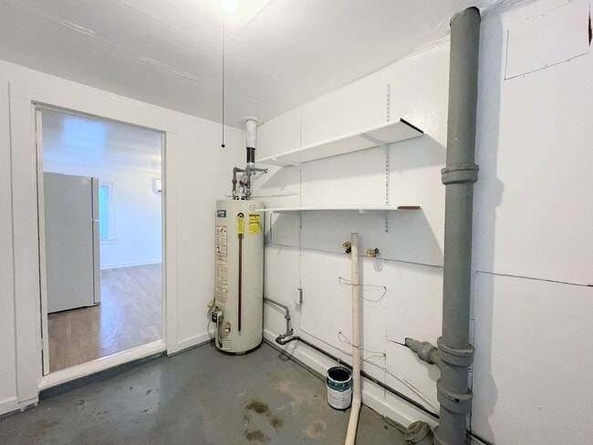 Building Photo - Remodeled 1 bedroom home