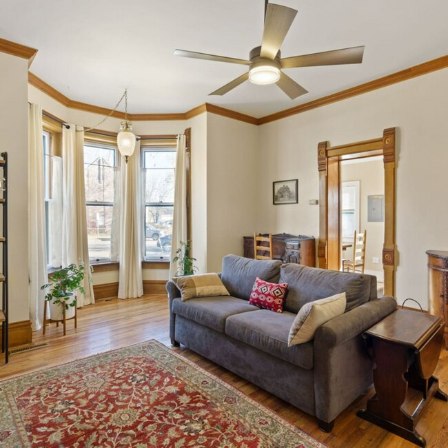 Building Photo - 503 Mathews St