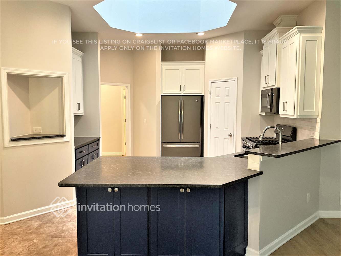 Building Photo - 1035 Fairview Club Cir