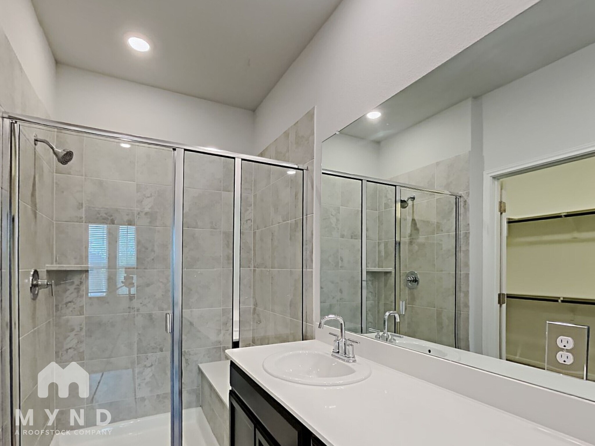 Building Photo - 5709 Pleasanton Pkwy
