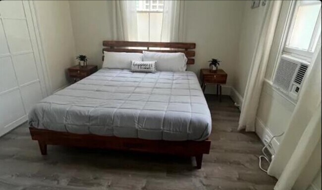 Building Photo - 1523 21st St