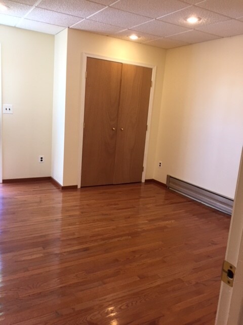 Building Photo - 3457 Chestnut Ave