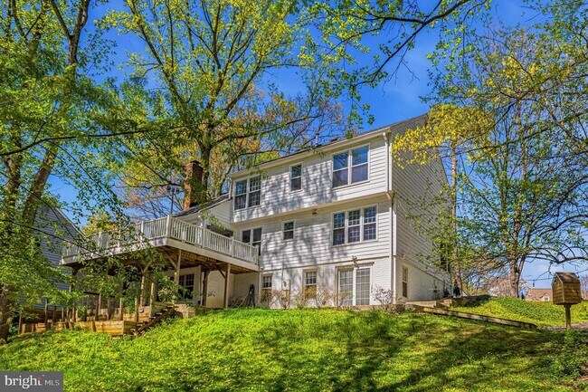 Building Photo - 1646 Stowe Rd