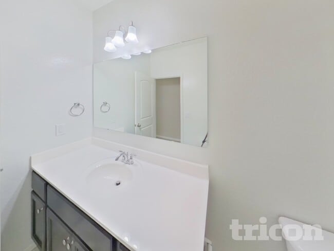 Building Photo - 17030 N Rosemont St