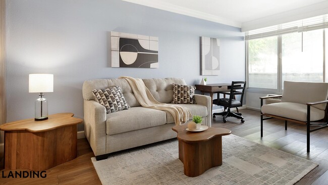 Building Photo - 2851 Maingate Village Cir