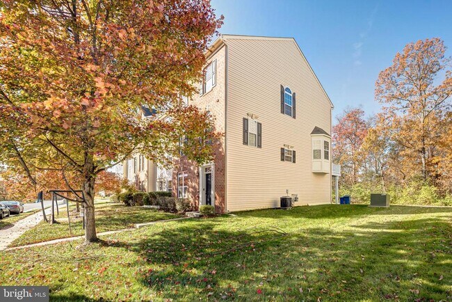 Building Photo - 43022 Spyder Pl