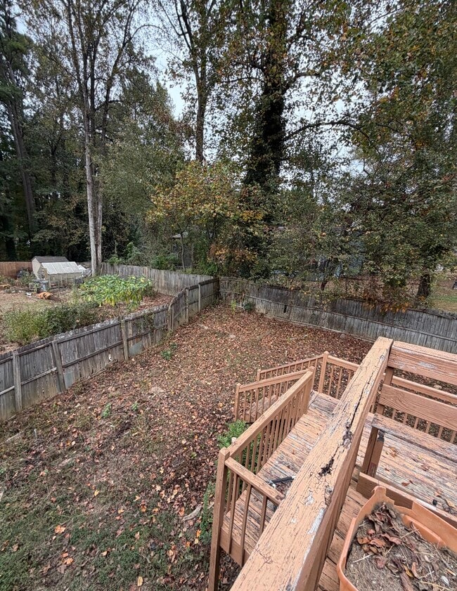 Building Photo - 1025 Eagle Pointe Dr NW