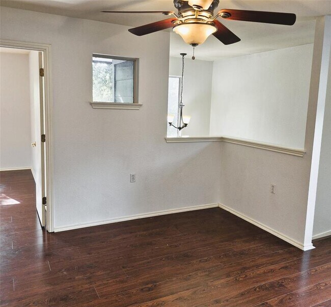 Building Photo - 1139 Emmitt Run