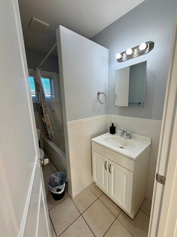 Building Photo - 437 High St