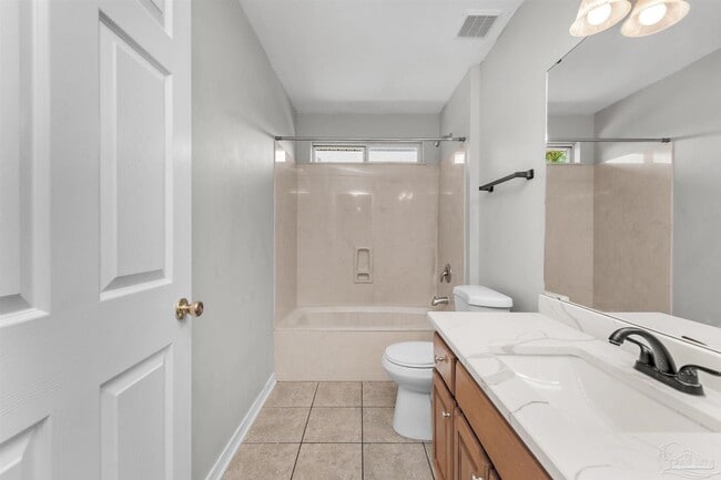 Building Photo - 2491 Parkridge Dr