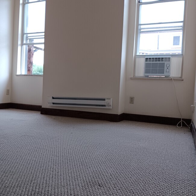 Building Photo - 2148 Auburn Ave