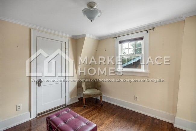 Building Photo - 509 S Pleasant St