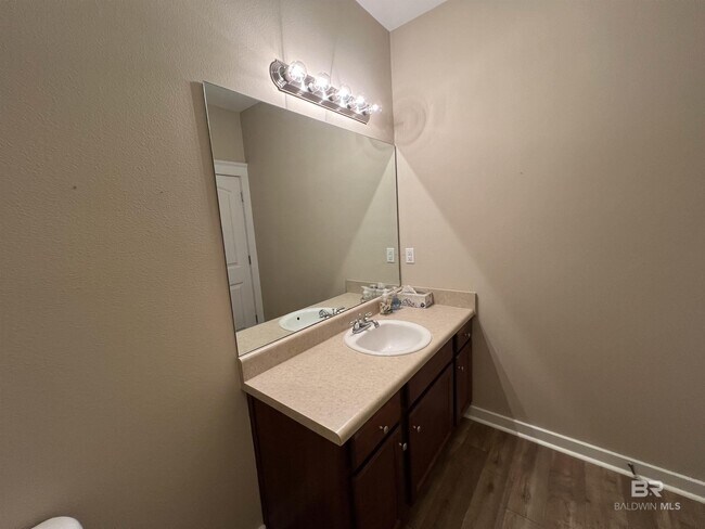 Building Photo - 1065 Crown Walk Dr
