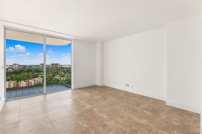 Building Photo - 19707 Turnberry Way
