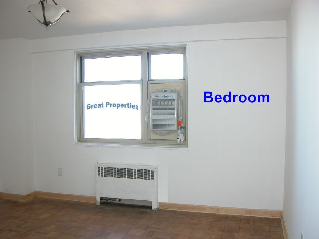Building Photo - 11820 Edgewater Dr