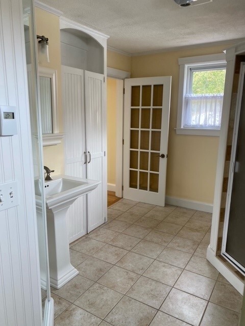 Master Bath pic 2 - 414 Centre St
