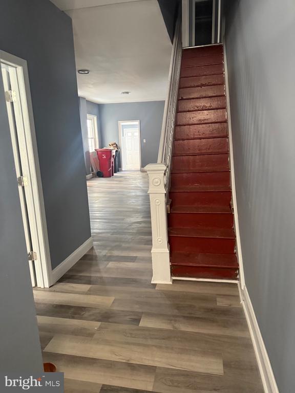 Building Photo - 702 Astor St