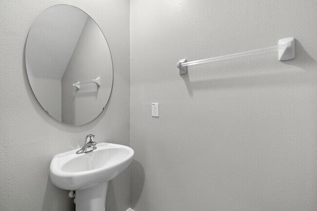 Building Photo - Like New Home For Rent in Touchstone!