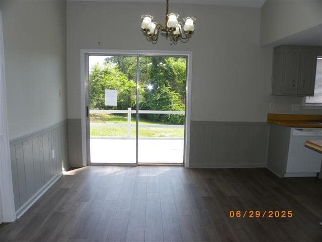 Building Photo - 2694 Barclay Rd