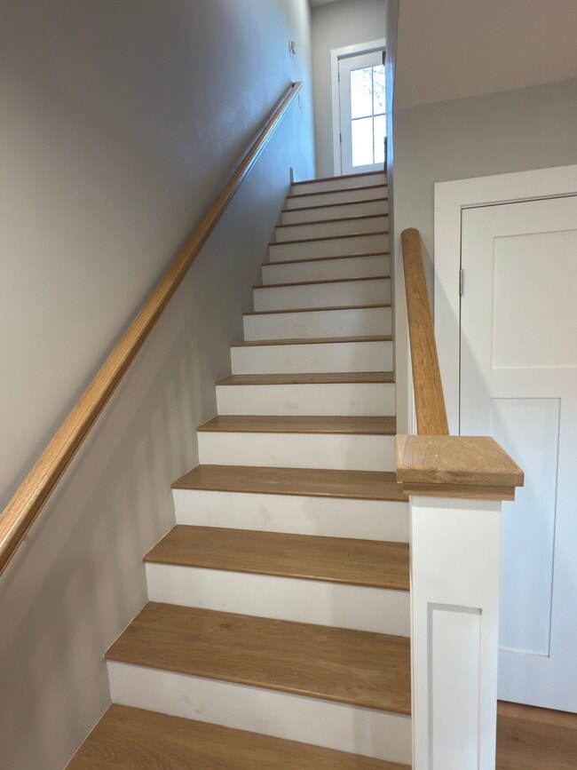 Building Photo - 42 O'Neil St