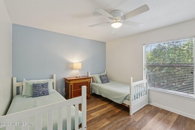 Building Photo - 204 Sixteenth St