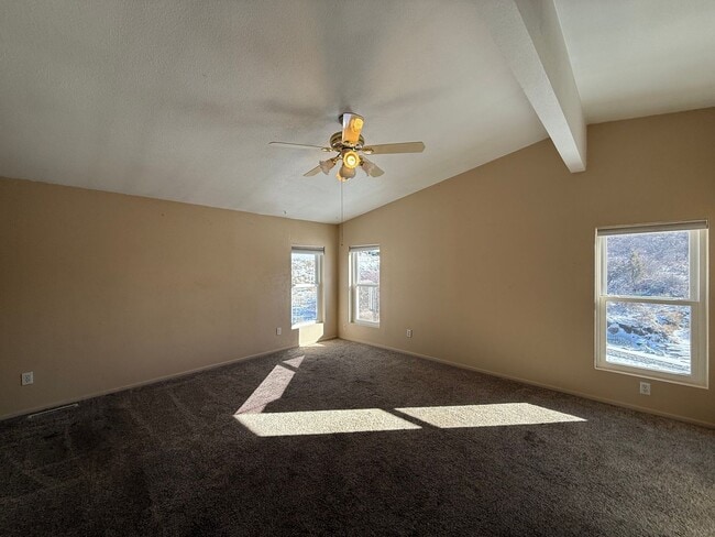 Building Photo - Beautiful mountain home now available in Kamas, UT