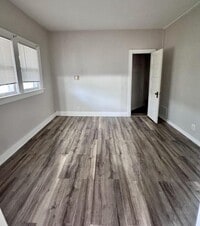 Building Photo - 1113 S 30th Ave