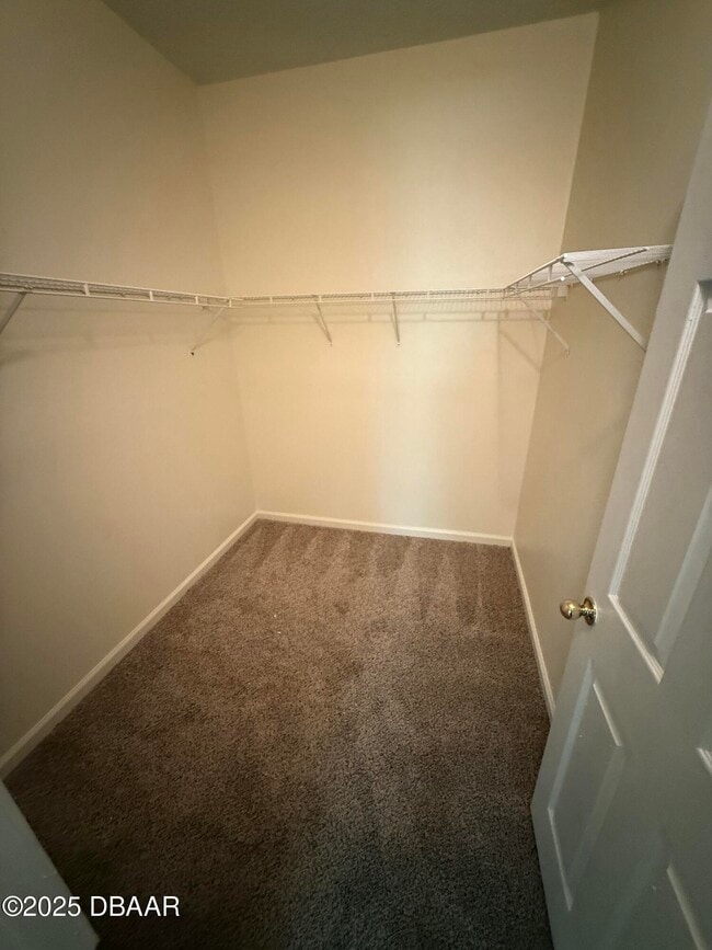 Building Photo - 705 Ravenshill Way