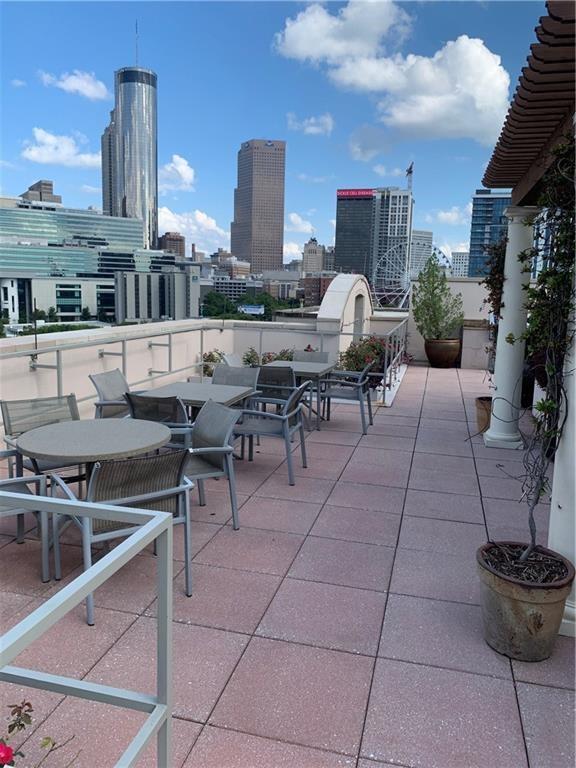 Building Photo - 250 Park Ave W NW