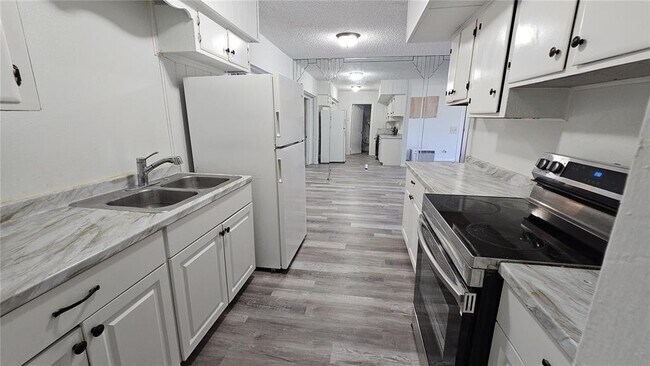 Building Photo - 2771 SW 3rd St