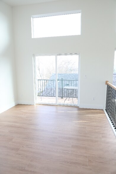 Building Photo - 12907 SE Ridgecrest Rd