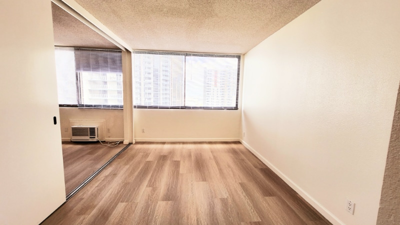 Building Photo - 55 S Kukui St