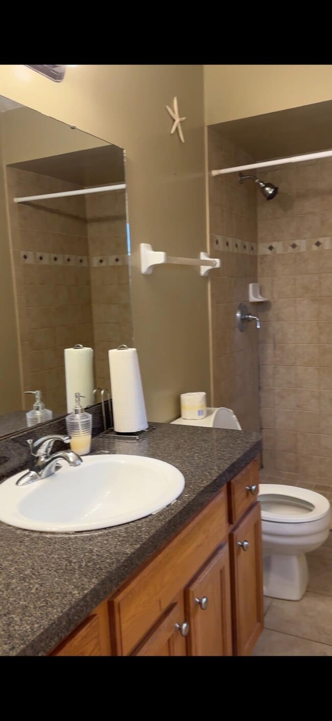 Building Photo - 3420 Harrow Ln