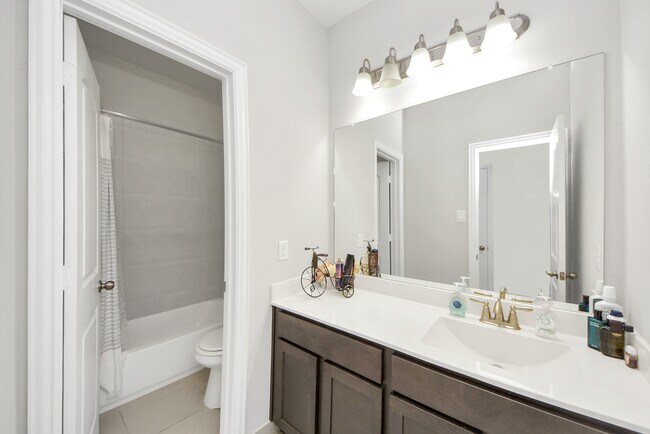 Building Photo - 24003 Cannon Anello Ct