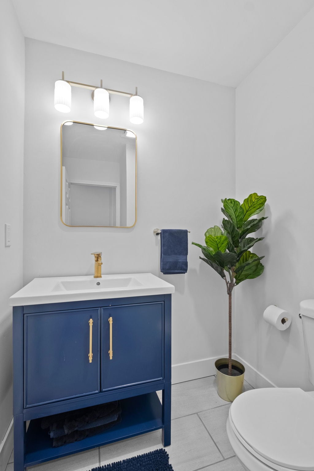 Building Photo - 1702 S Tucker Blvd