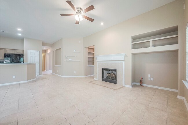 Building Photo - 134 E Foxbriar Forest Cir