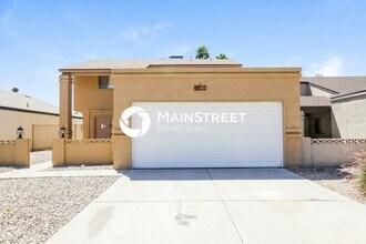 Building Photo - 4 Bedroom Pet-Friendly Home in Glendale, AZ with Main Street Renewal