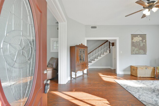 Building Photo - 3427 Avenue L