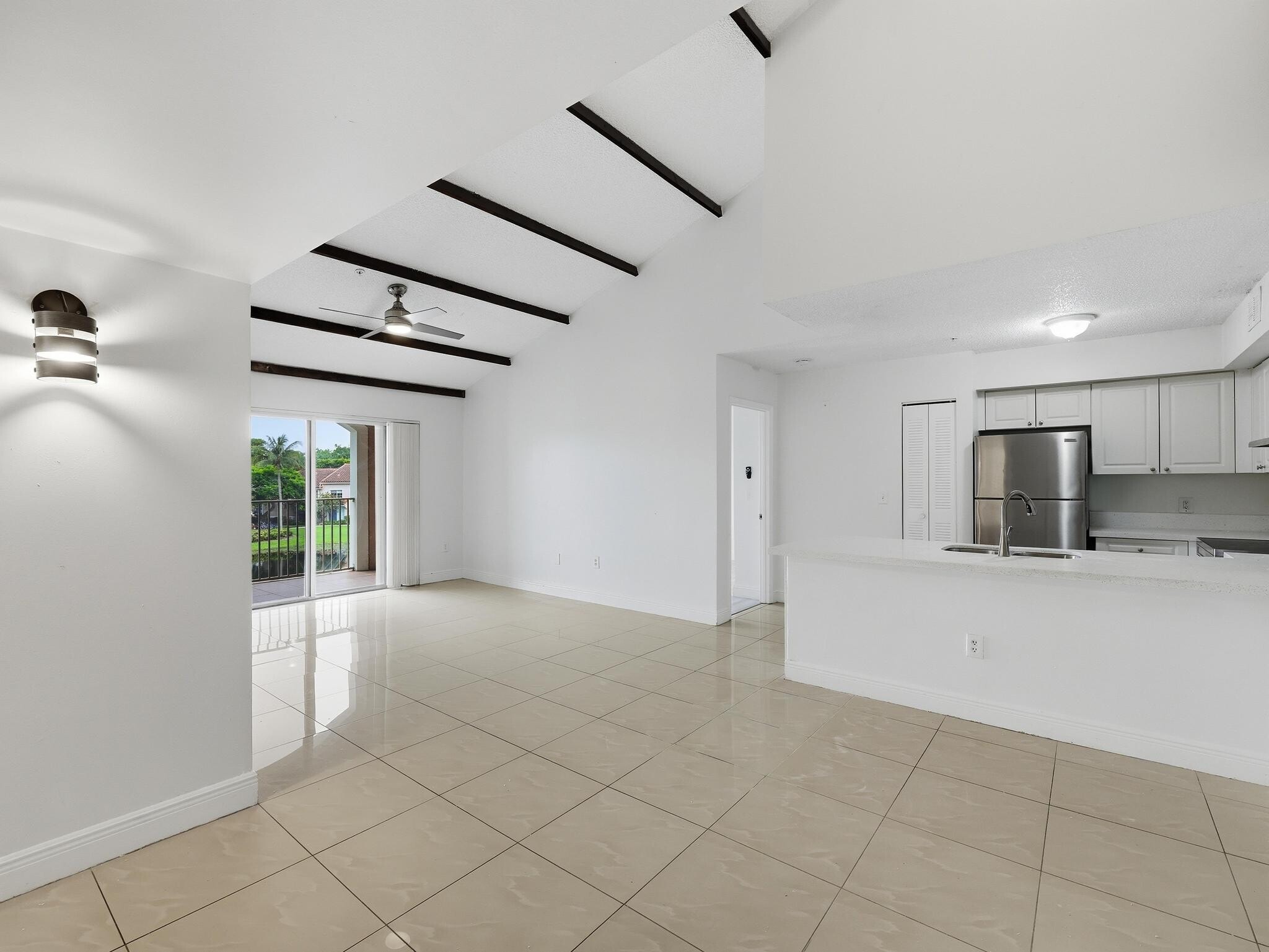 Building Photo - 12166 Saint Andrews Pl