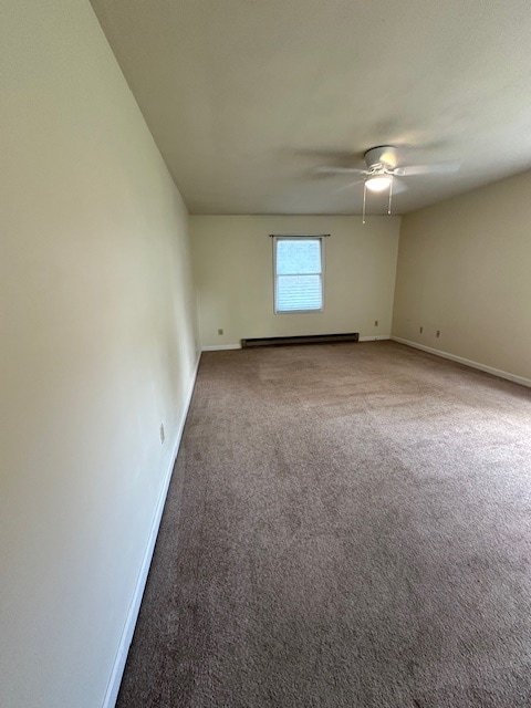 Building Photo - 1442 Sandy Cir