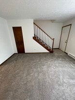 Building Photo - 2227 Seaman St